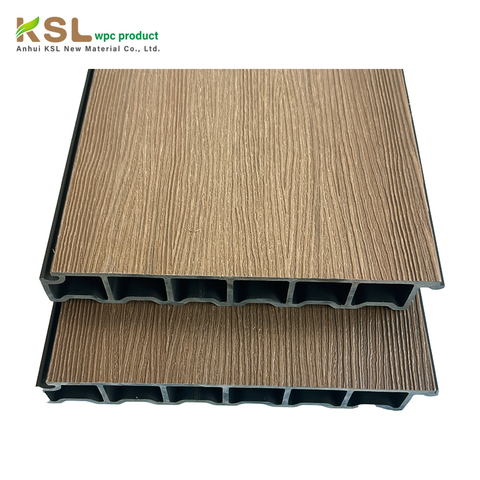 Waterproof Durable Outdoor WPC Flooring Seamless Joints-Traditional Design Wood Grain Surface Anti-Slip Click Locking System
