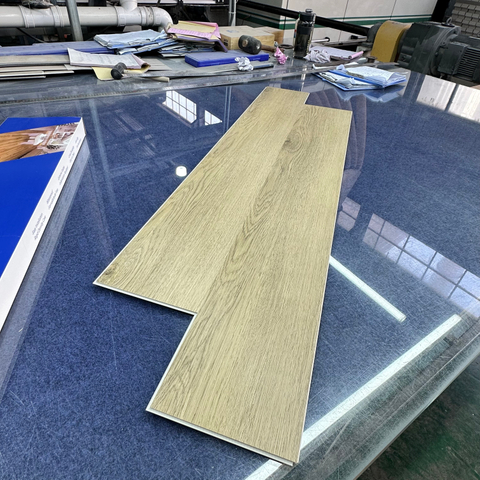 Commercial Luxury Vinyl Pvc Spc Click Lock Plastic Vinyl Interlock Floor Sheet Plank Tiles Waterproof Spc Floor Manufacturer
