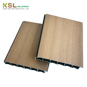 Waterproof Durable Outdoor WPC Flooring Seamless Joints-Traditional Design Wood Grain Surface Anti-Slip Click Locking System