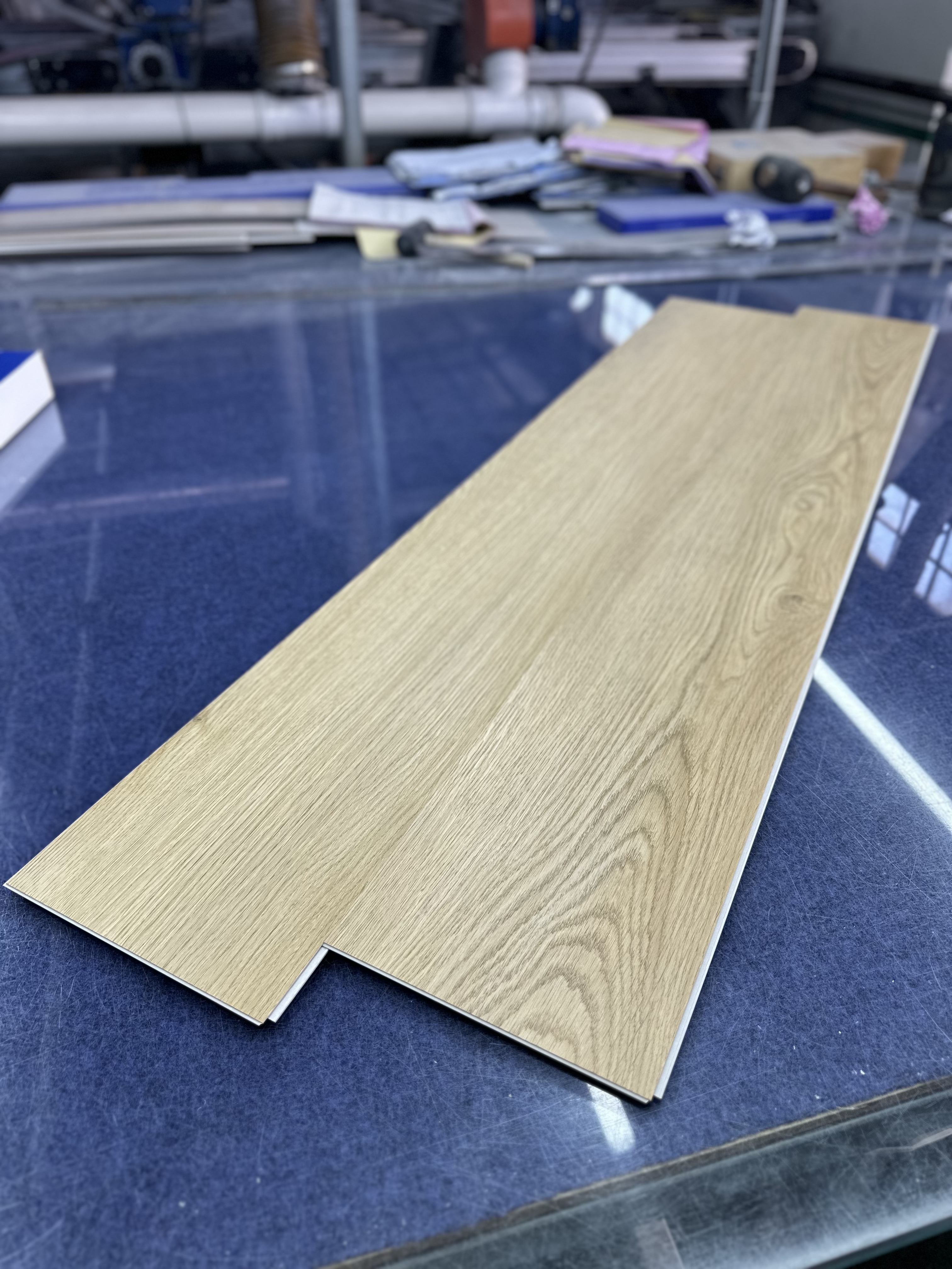 Commercial Luxury Vinyl Pvc Spc Click Lock Plastic Vinyl Interlock Floor Sheet Plank Tiles Waterproof Spc Floor Manufacturer