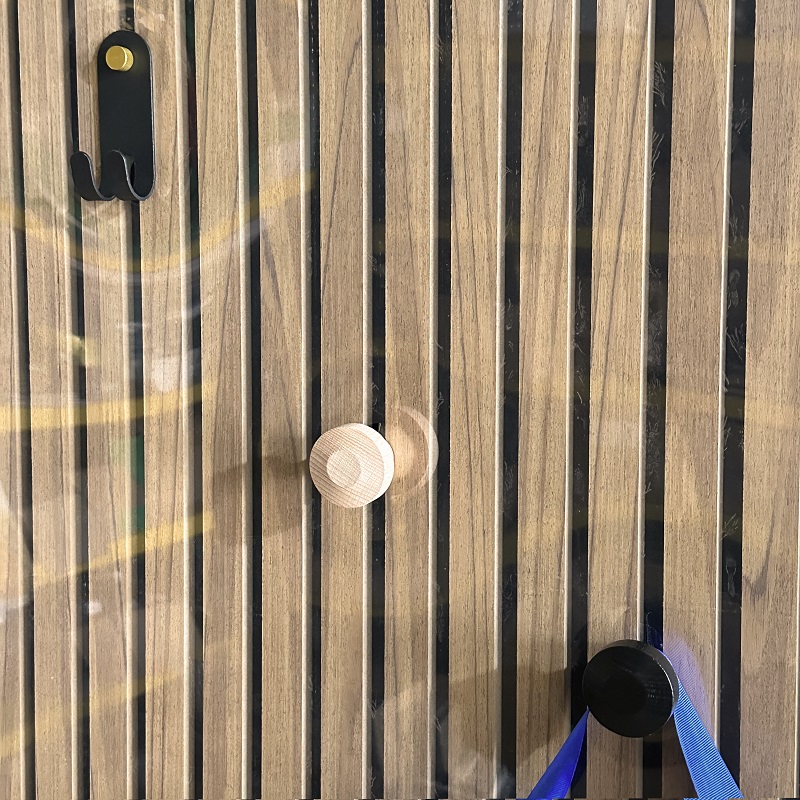 Heavy-duty acoustic panel hanger