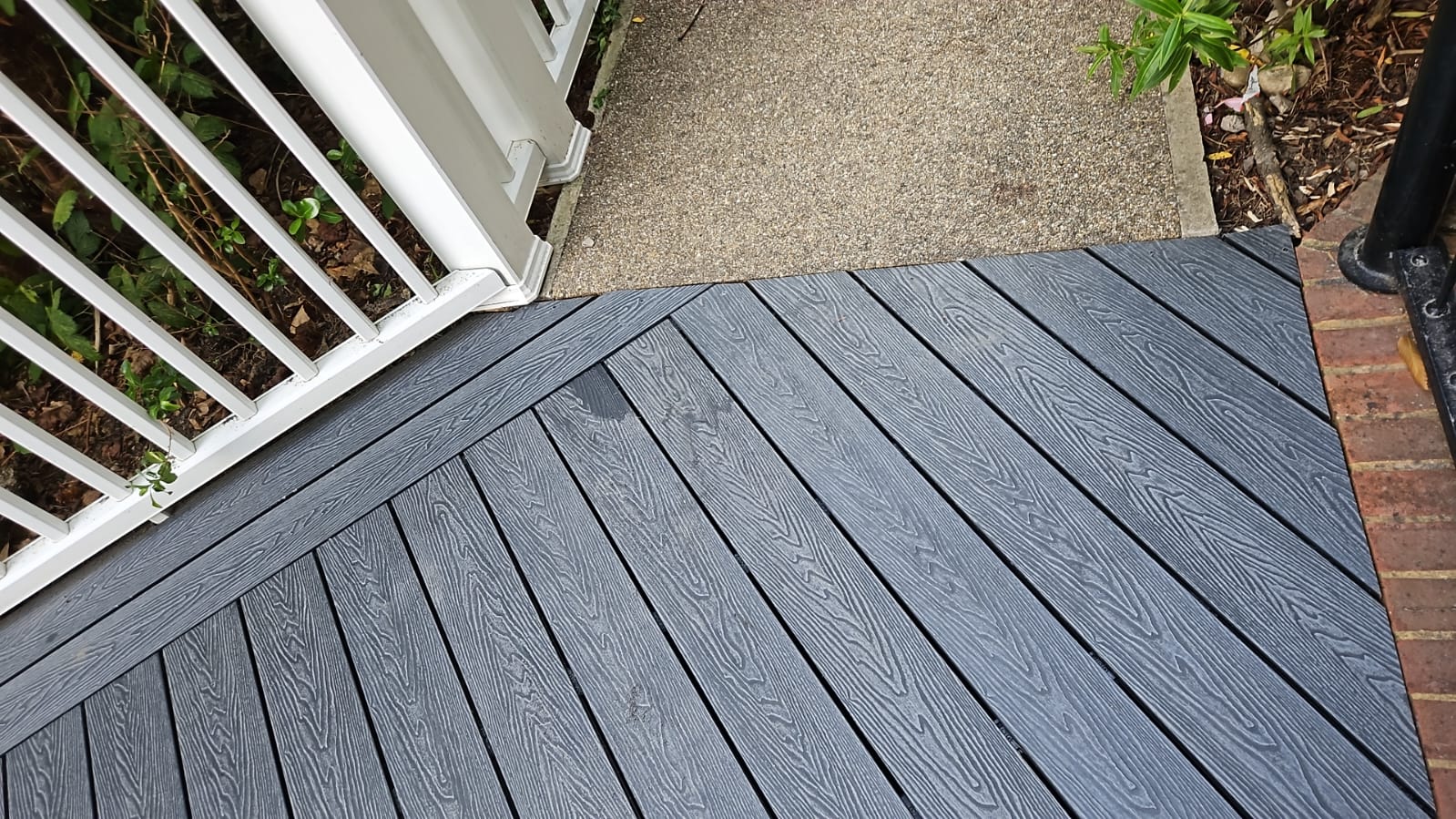 new design 3d embossed waterproof fade slowly anti slip outdoor flooring composite wpc decking