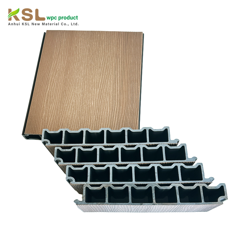 Waterproof Durable Outdoor WPC Flooring Seamless Joints-Traditional Design Wood Grain Surface Anti-Slip Click Locking System