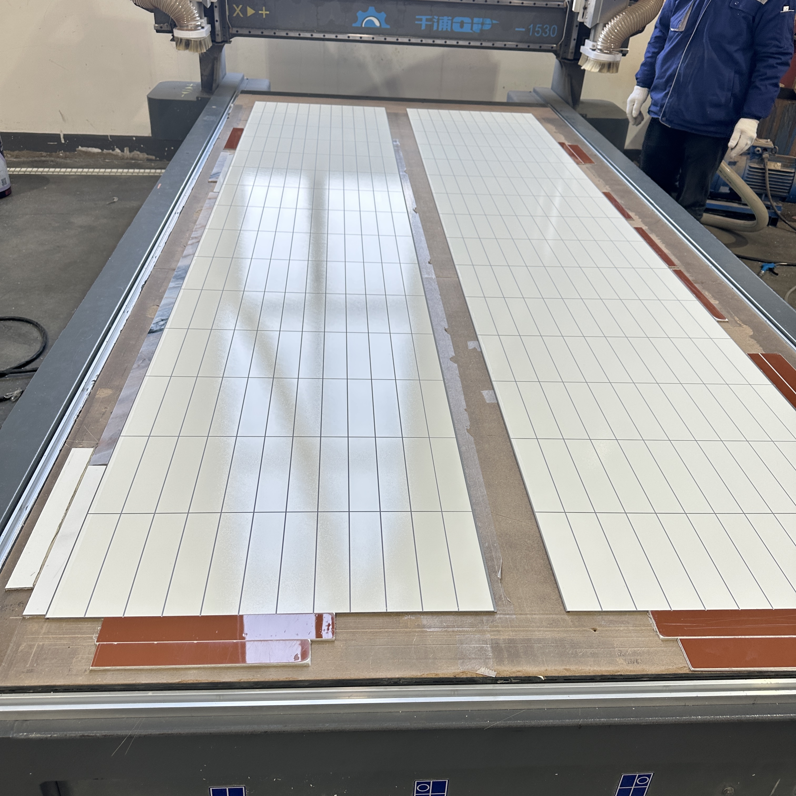 Waterproof SPC Flooring | Durable & Anti-slip Vinyl Flooring Manufacturer