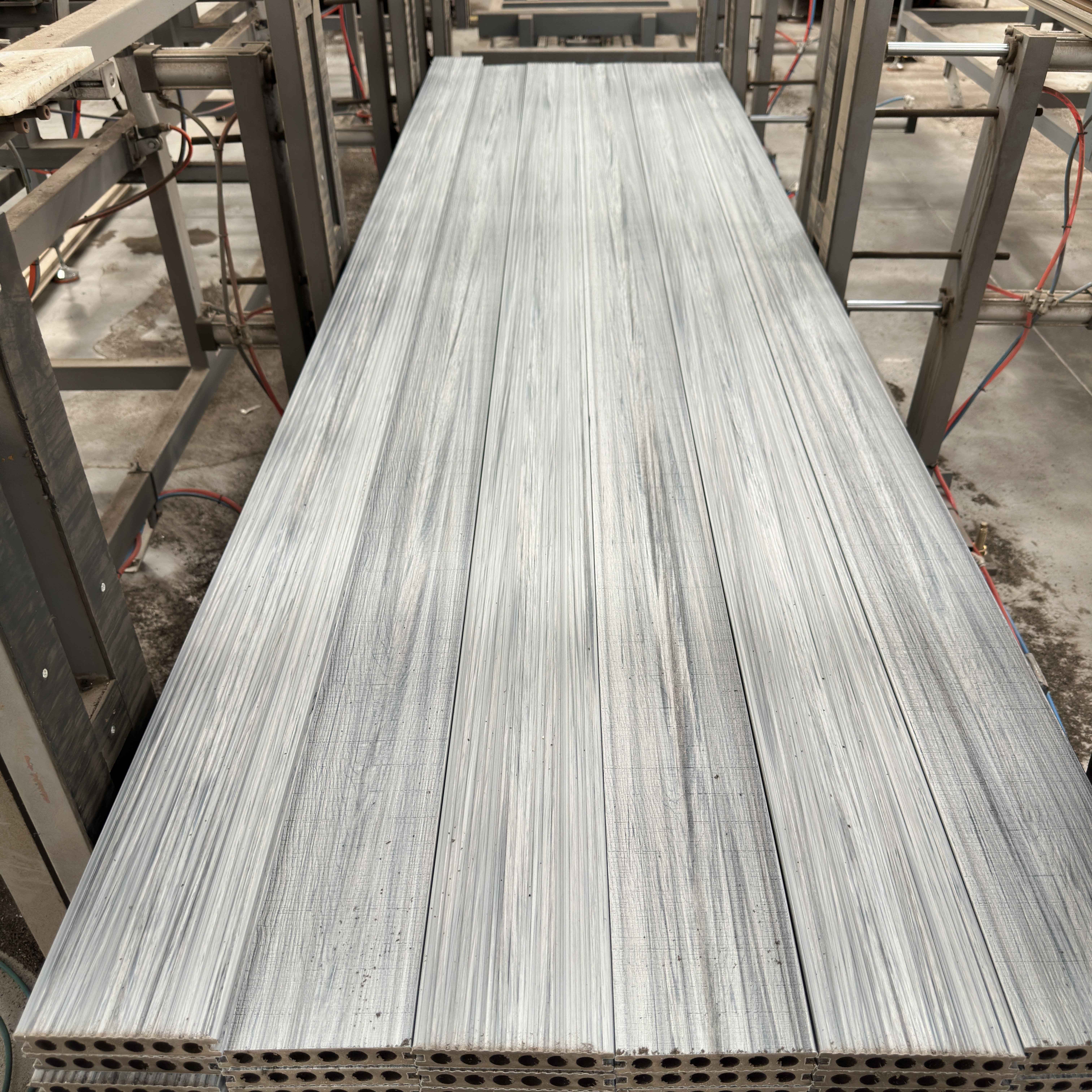 Hollow co-extrusion WPC decking pool surrounding waterproof floor